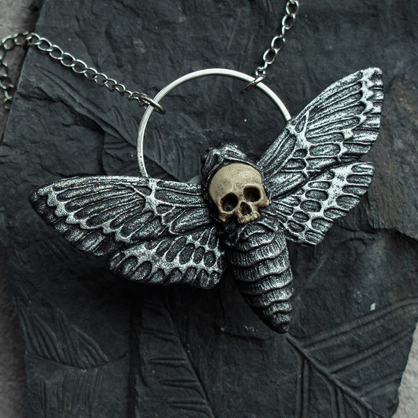 Death-head-moth-jewerly-skull-moth-pendant-death-moth-necklace-witchy-jewelry-gothic-jewelry-hawk-moth-jewelry
