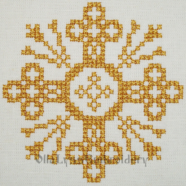 orthodox-cross-floral-border-monochrome-cross-stitch1.jpg
