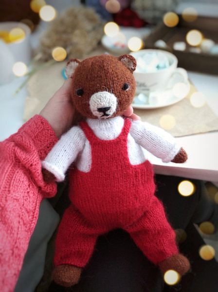 Teddy bear knitting pattern byOla Oslopova.jpg