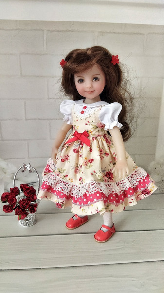 With red flowers dress for Little Darling dolls-6.jpg
