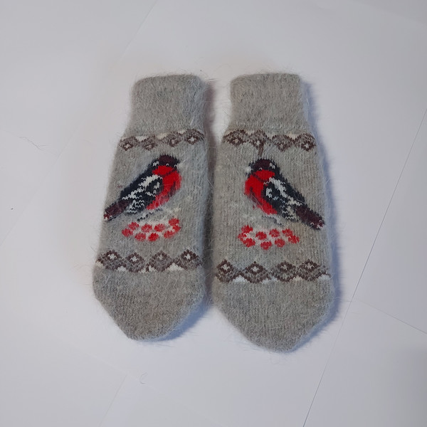 Gray wool mittens - Women's winter fluffy mittens - Knitted mittens with  ornament