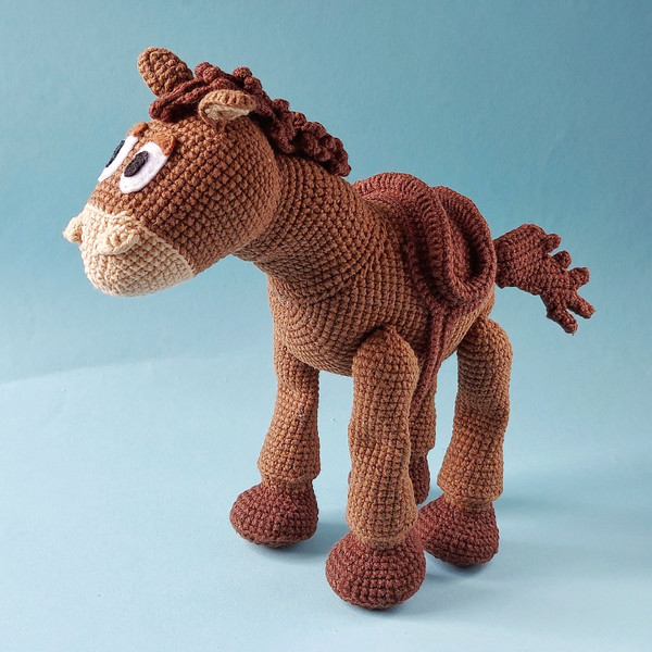 crochet horse.jpeg