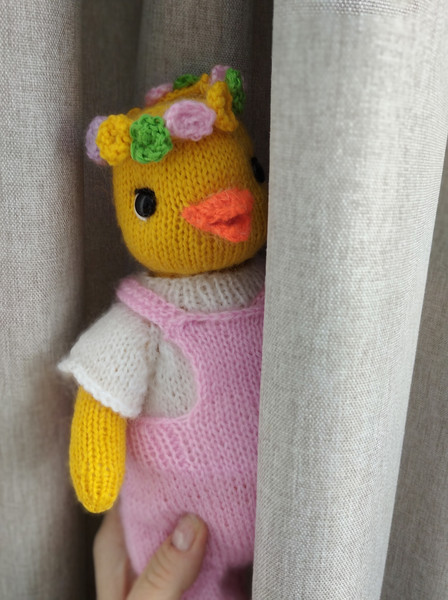 Chick knitting pattern by Ola Oslopova Pattern toy.jpg