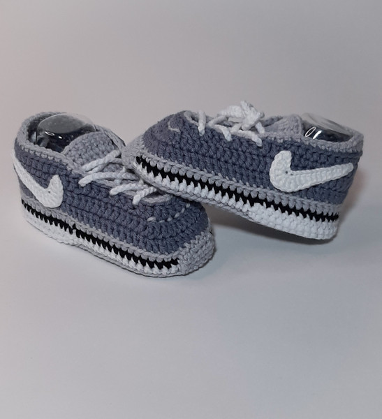 crochet-nike-shoes