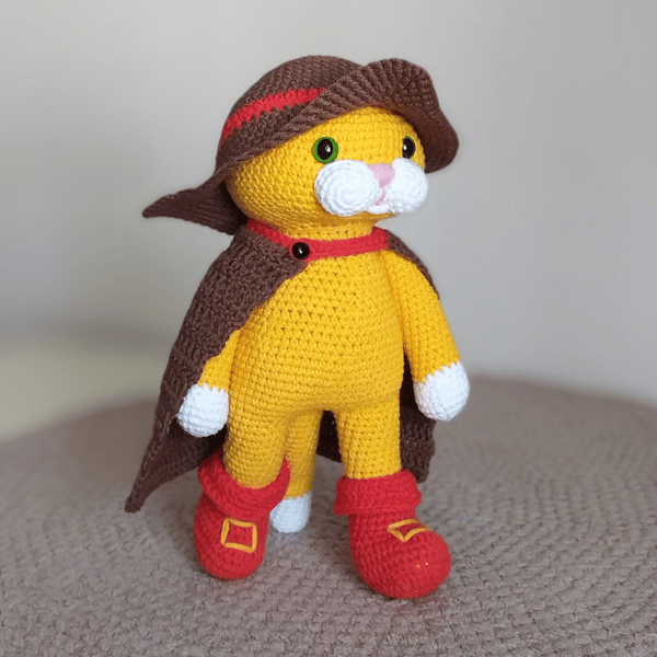 crochet cat.jpg