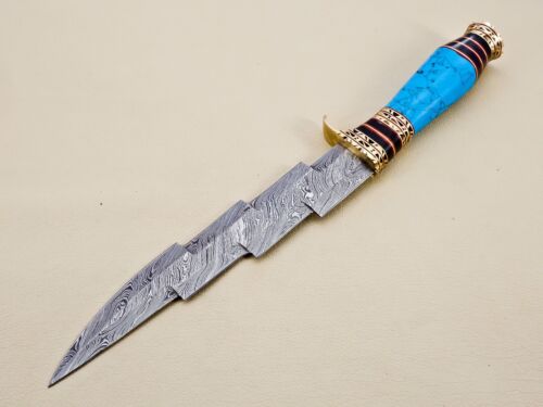 Handcrafted Custom Damascus Steel Hunting Knife with Turquoise Stone & Brass Handle (4).jpg