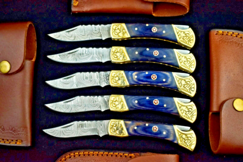Exquisite Hand-Forged Damascus Steel Lockback Pocket Knife with Blue Wood Handle and Leather Sheath (6).png