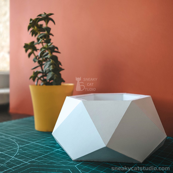 planter-1-vase-concrete-papercraft-paper-sculpture-decor-low-poly-3d-origami-geometric-diy-4.jpg