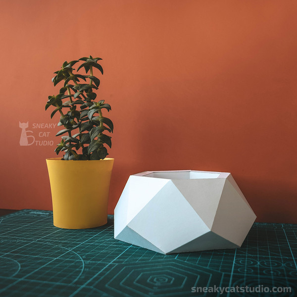 planter-1-vase-concrete-papercraft-paper-sculpture-decor-low-poly-3d-origami-geometric-diy-5.jpg