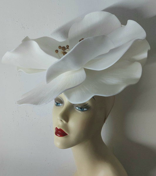 Bridal floral headpiece, flower fascinator, floral lheadpiece, flower headband.jpg