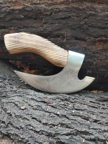 Artisanal Viking-Inspired Carbon Steel Pizza Axe A Unique Culinary Tomahawk for Hunting & Outdoor Enthusiasts (5).jpg