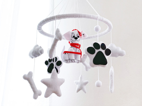 101-dalmatians-baby-crib-nursery-mobile-puppy-dog-lover-gifts-1.jpg