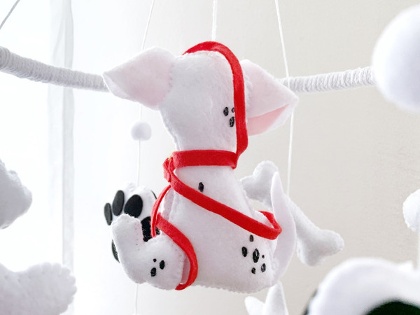 101-dalmatians-baby-crib-nursery-mobile-puppy-dog-lover-gifts-5.jpg