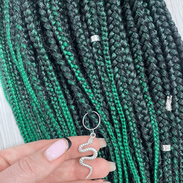 Green Synthetic Double ended Ombre braids dark green to gree - Inspire  Uplift