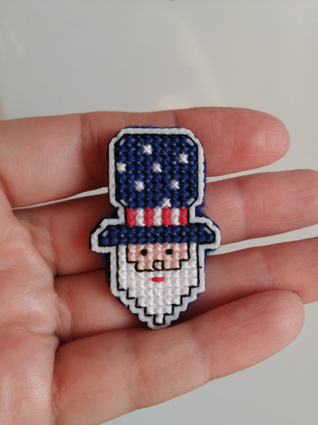 Patriotic-pin-brooch.jpg