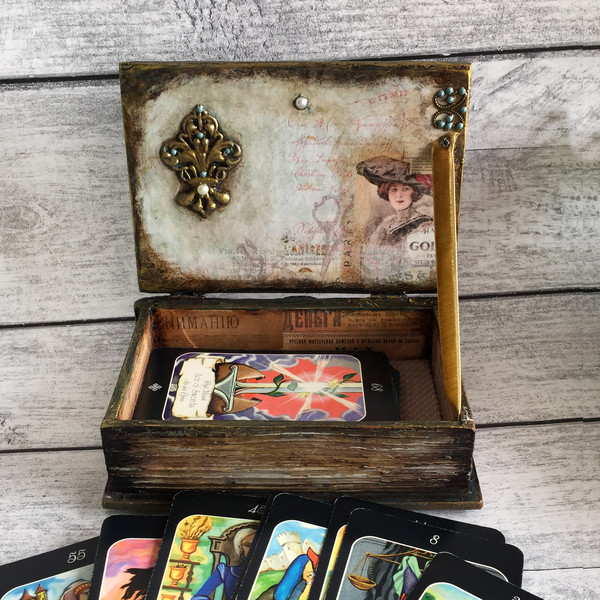 Book-Box, Tarot Card Box, Folio, Solitaire Box, Playing Card Box, Vintage Card Box, Classic Tarot Box (2).JPG