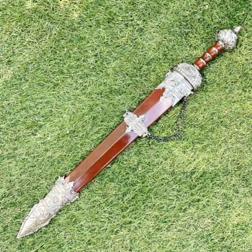Transform-into-a-Gladiator-Master-the-Sword-and-Scabbard (1).png