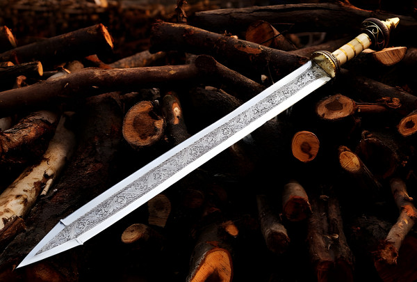 Historical-Roman-Gladius-36-Handmade-Sword-Premium-Stainless-Steel-with-Camel-Bone-Handle-&-Wooden-Gift-Box (2).jpg