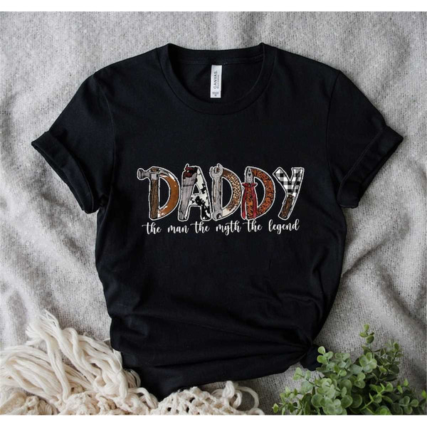 MR-1352023114648-dad-the-man-the-myth-the-legend-shirt-best-dad-ever-shirt-image-1.jpg