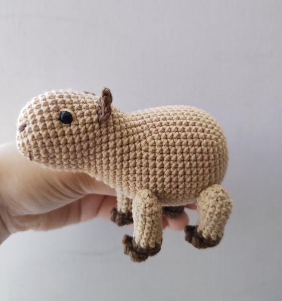 CAPYBARA Crochet Plush Toy - Inspire Uplift
