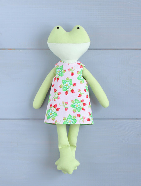 frog-doll-sewing-pattern-3.jpg
