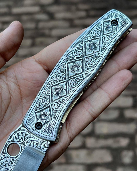Unique Handmade Golden Fish Engraved Pocket Knife Damascus Folding