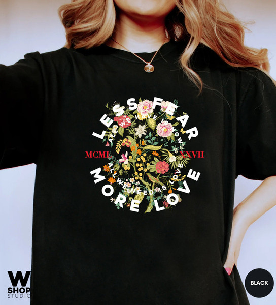 Wildflower Tshirt, Wild Flowers Oversized Tee, Floral Tshirt, Flower Shirt, Gift for Women, Ladies Shirts, Best Friend Gift - 4.jpg