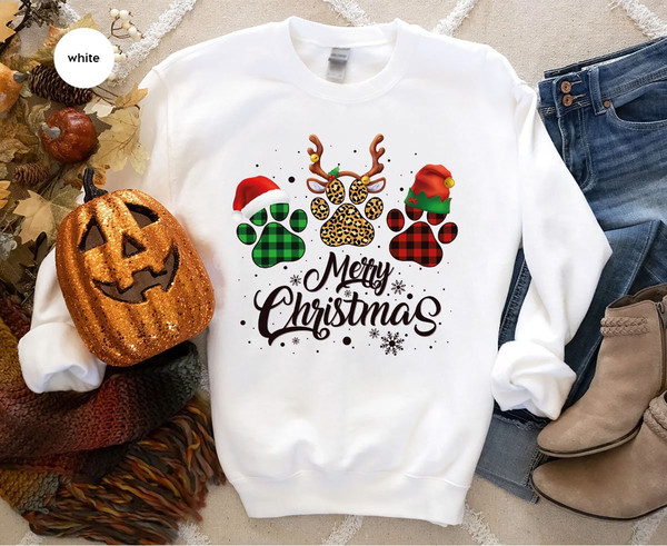 Christmas Long Sleeve Shirt Gifts for Dog Mom, Winter Holiday Sweatshirts for Cat Mom, Cute Merry Christmas Paw Print Hoodies for Pet Owners - 4.jpg