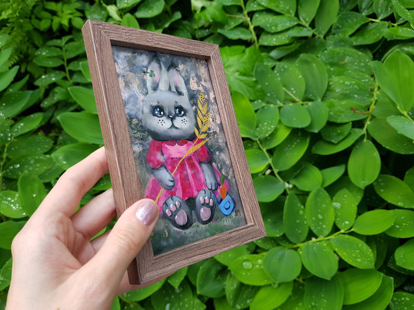 7 Small oil painting in a frame under glass - little bunny 5.9 - 3.9 in (10-15cm)..jpg