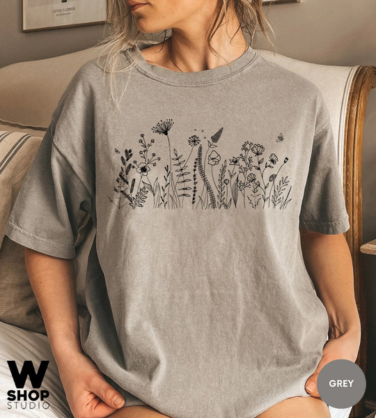 Wildflower Tshirt, Comfort Colors Shirt, Floral Tshirt, Flower Shirt, Gift for Women, Oversized Ladies Shirts, Best Friend Gift - 7.jpg