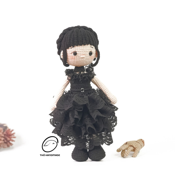 Wednesday Addams & Thing crochet amugurumi, crochet wednsday doll, gothic doll, handmade doll, amigurumi horror, amigurumi wednesday addams. (2).jpg