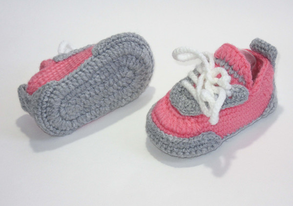 Pink crochet baby newborn sneakers, Red handmade baby shoes, Slippers, Soft baby footwear, Baby shower gift, Gender reveal party gift, Pregnancy announcement gi
