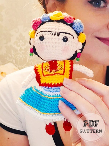 Frida-Kahlo-Crochet-Doll-PDF-Amigurumi-Pattern-2.jpg