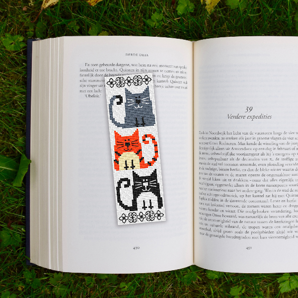 embroidery pattern bookmark Cats