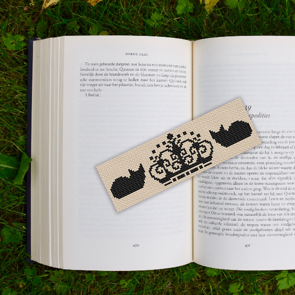 embroidery pattern bookmark cats
