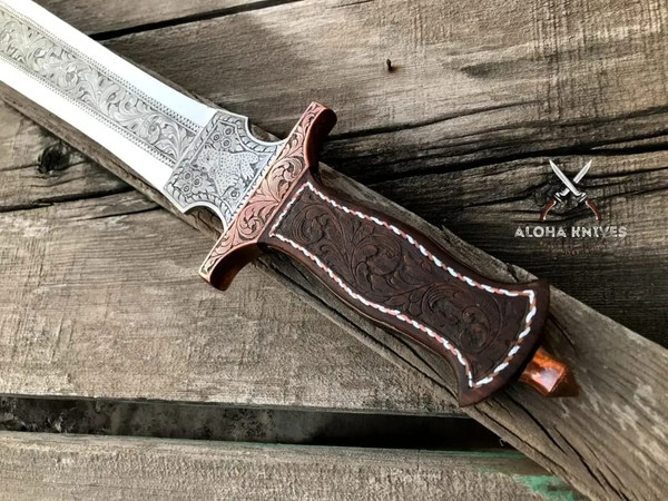 Engraved Knife (3).jpeg