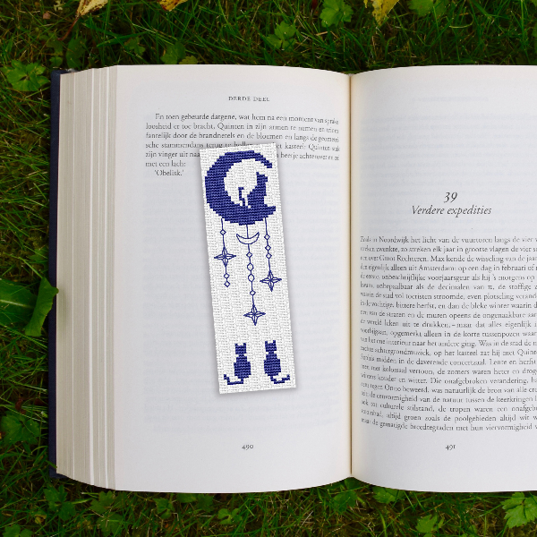 embroidery pattern bookmark  Cat