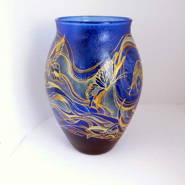 Cobalt blue hand painted vase. living collectibles  (12).jpg