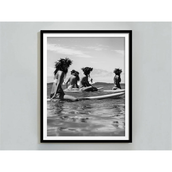 MR-48202319814-african-american-women-surfing-print-black-and-white-vintage-wall-art-surf-poster-beach-photography-summer-poster-beach-house-decor.jpg