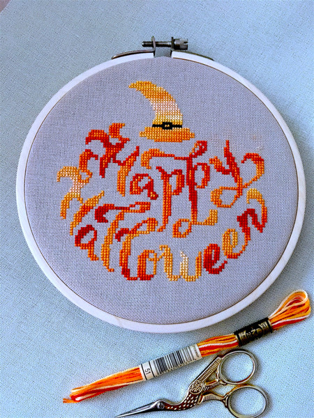 Variegated Happy Halloween Pumpkin. cover.jpg