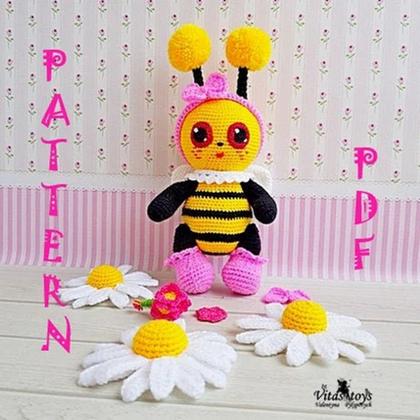 amigurumi doll Little Bee.png