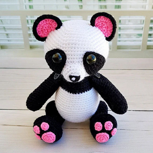 crochet toy Cute Panda.png