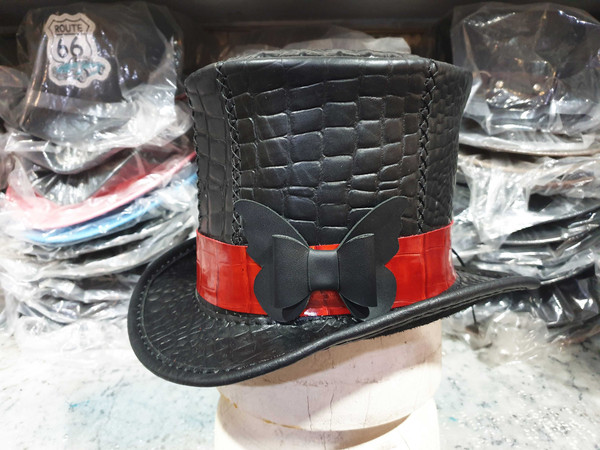 Steampunk Madhatter Crocodile Leather Top Hat (12).jpg