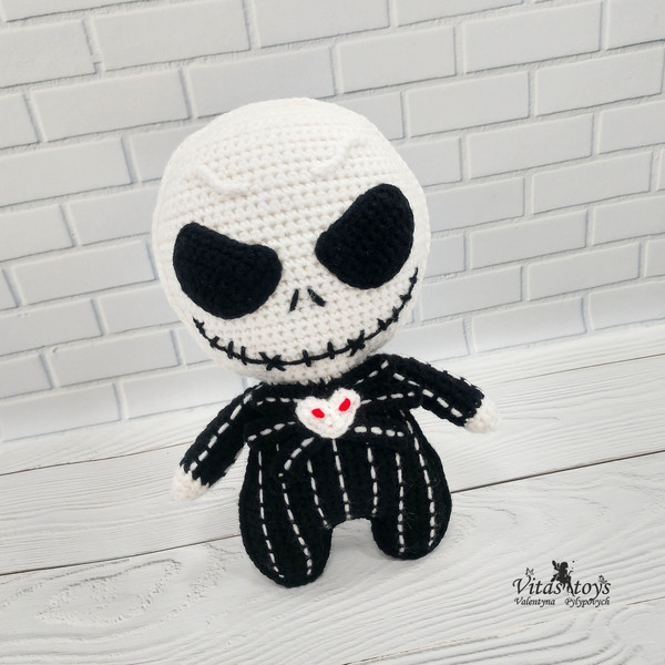 crochet Skeleton Man.jpg