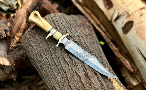 handmade-damascus-steel-hunting-knife-with-bone-handle-4.jpeg