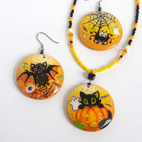 Round earrings and a merry Halloween pendant. Hand - painted . Costume Jewelry Set (5).jpg