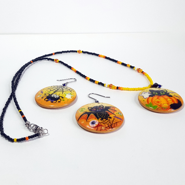 Round earrings and a merry Halloween pendant. Hand - painted . Costume Jewelry Set (2).jpg