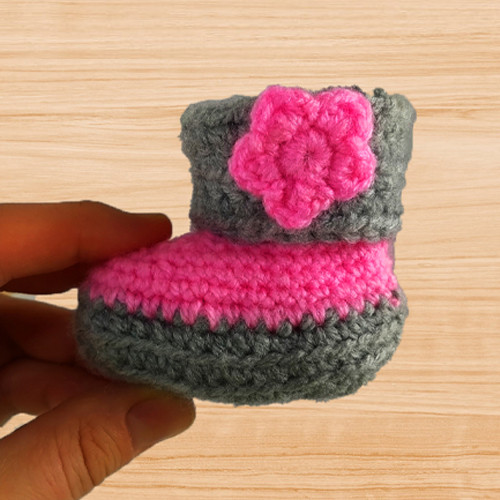 crochet baby bootie pattern