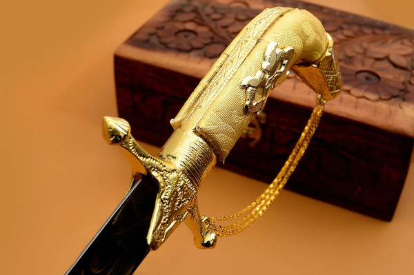 Arabic (Old) Style Sword Furnished (2).jpg