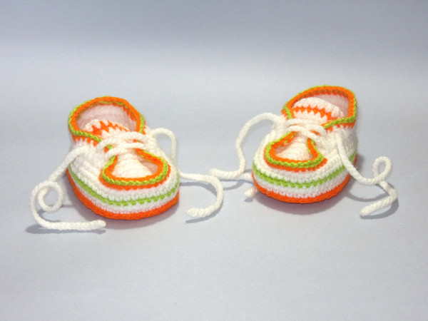 Bright colorful crochet baby sneakers, Orange handmade baby shoes, Soft baby slippers, Trainers, Baby shower gift, Gender reveal party gift, Pregnancy announcem